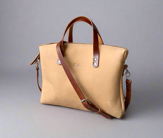 Compact fudge coloured leather laptop bag with shoulder strap and zip closure – Cape Town craftsmanship
for professionals, handmade in Cape Town