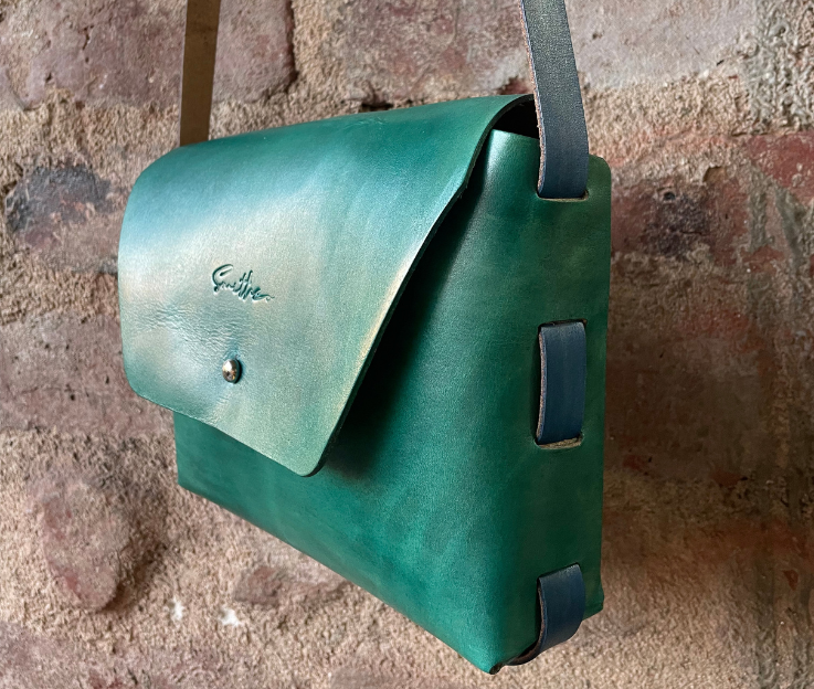 NoStitch leather bag